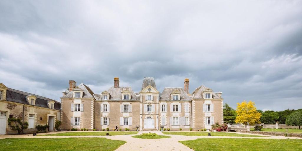 Le Domaine Des Lys Hotel Ancenis Buitenkant foto