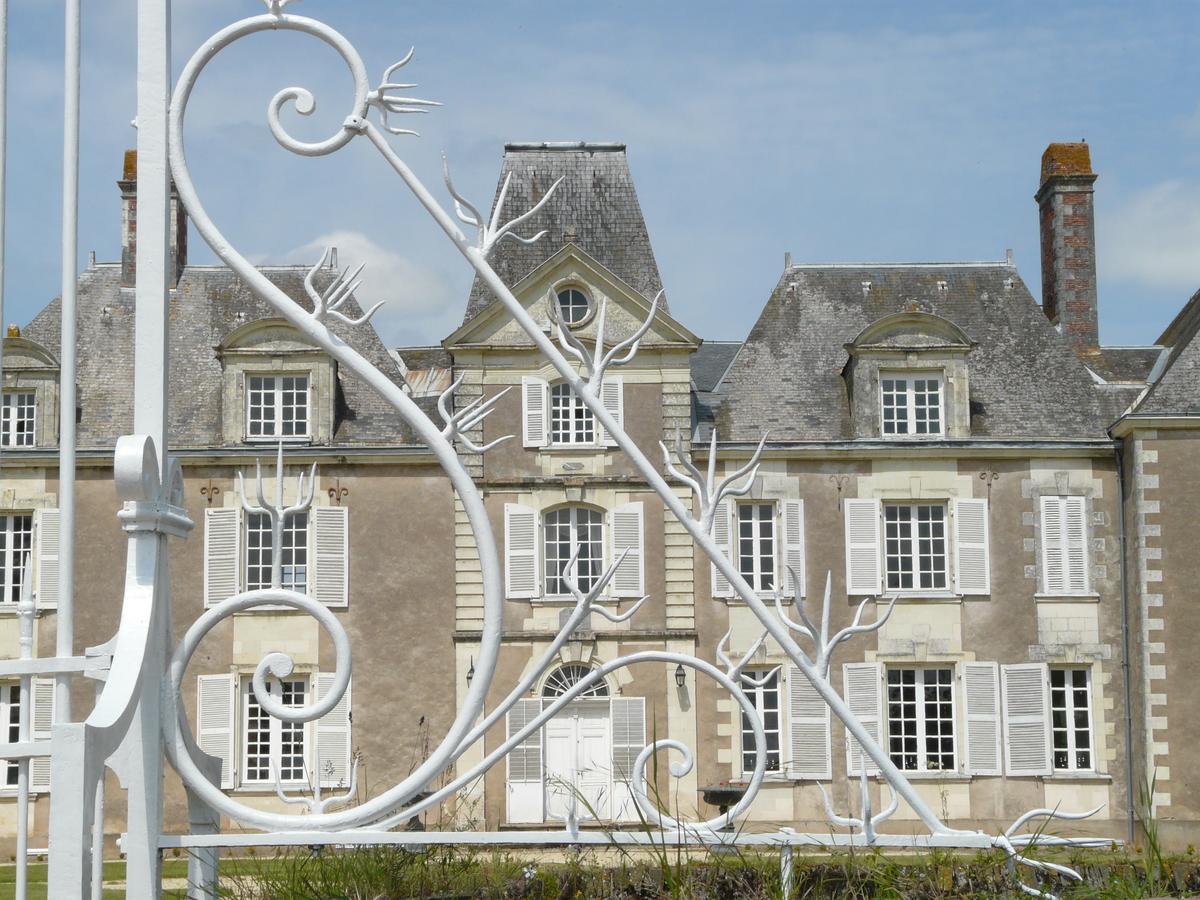 Le Domaine Des Lys Hotel Ancenis Buitenkant foto