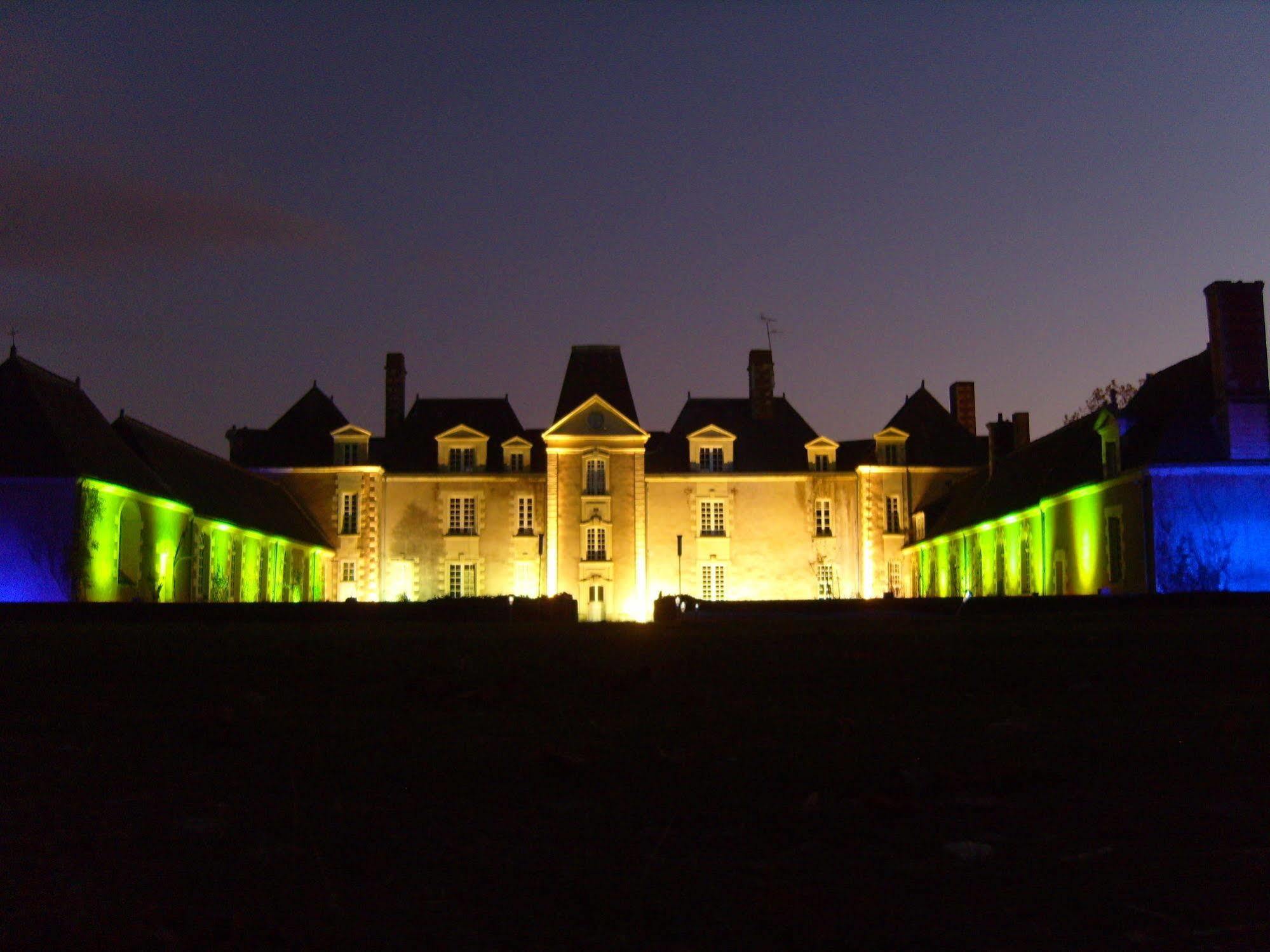 Le Domaine Des Lys Hotel Ancenis Buitenkant foto