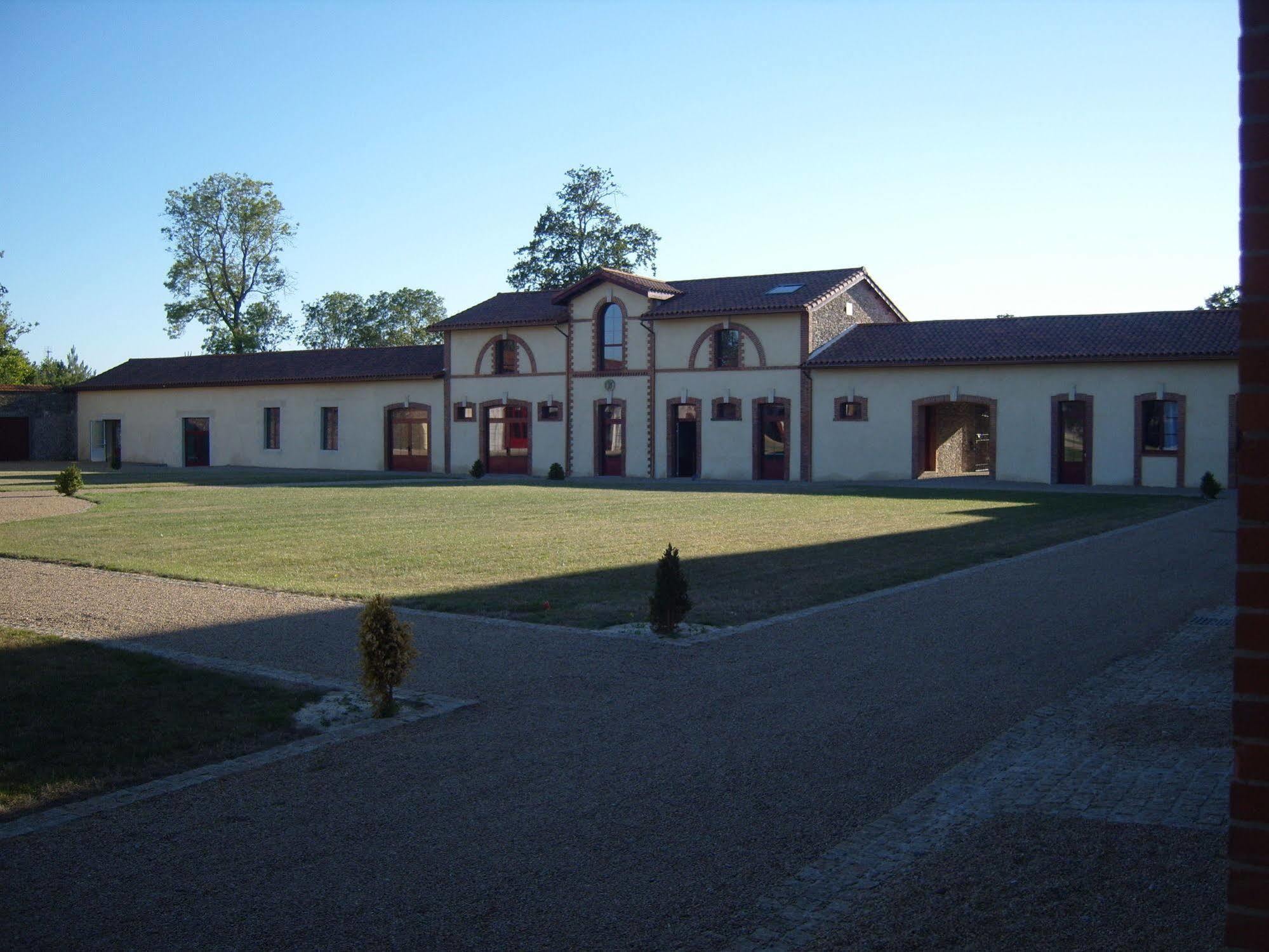 Le Domaine Des Lys Hotel Ancenis Buitenkant foto